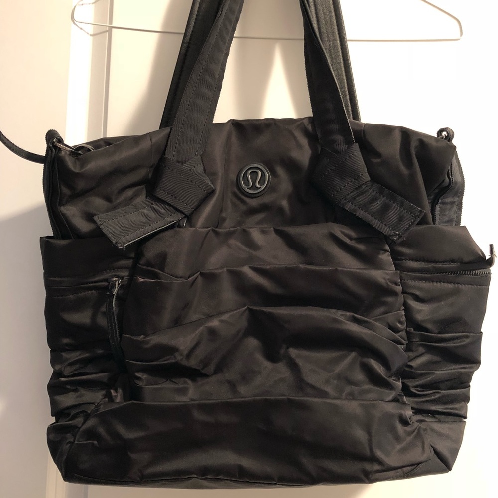 Lululemon Triuphant Tote